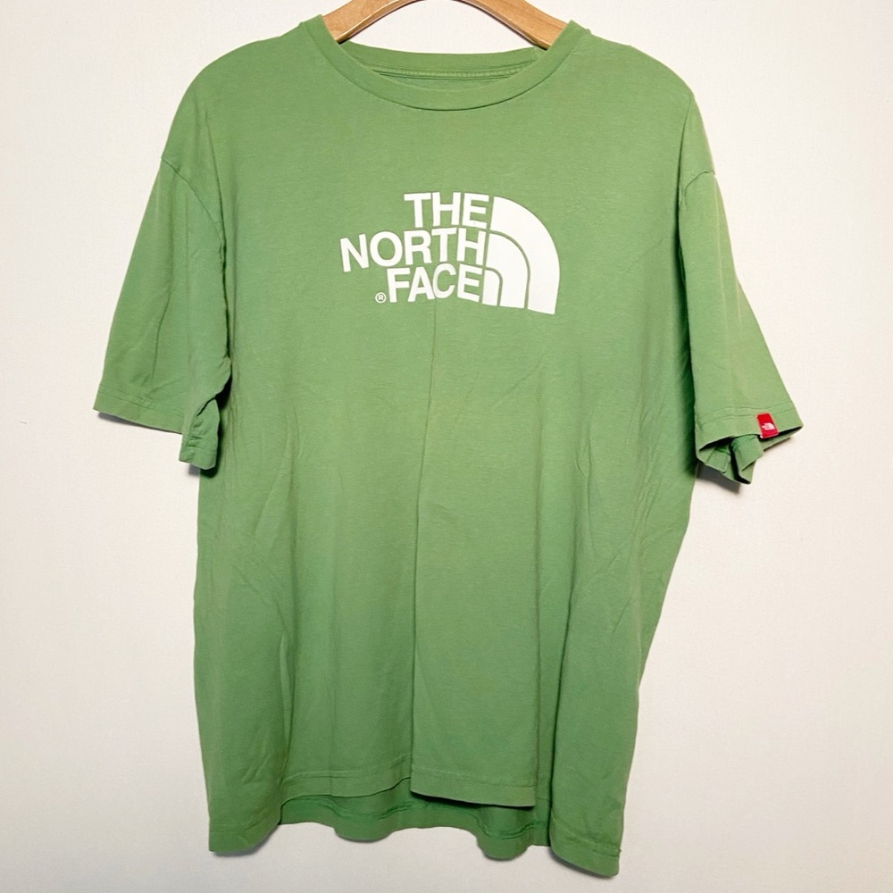 The North‎ Face Green T-Shirt Mens Size Large Green Short Sleeve Standard Fit